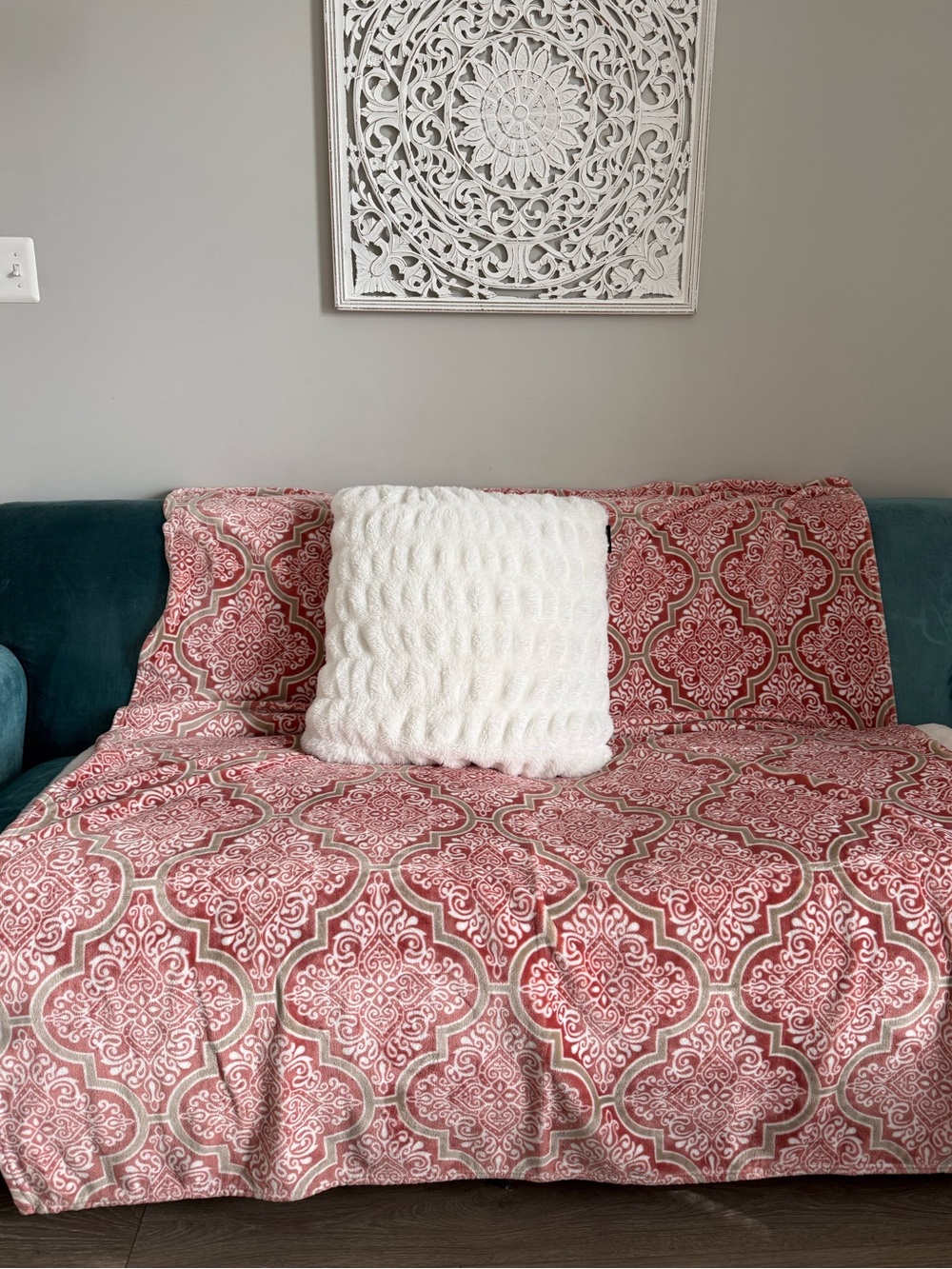 Cozy Decorative Throw Blanket + Plush Pillow Set | Pink & White Pattern